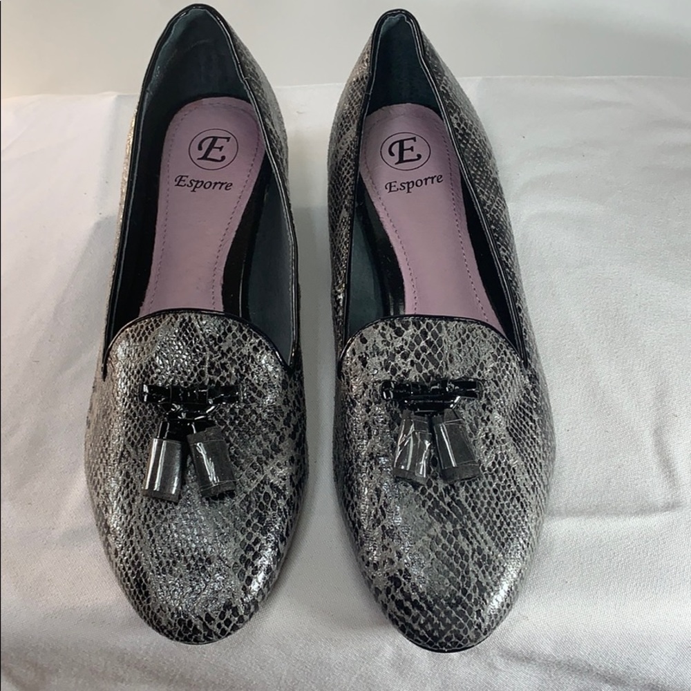 Esporre “Pippa” Snakeskin Print Tassels Women’s Size 7 Black & White Flats Shoes